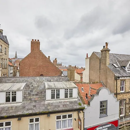 Host & - Henderson House Apartment Whitby