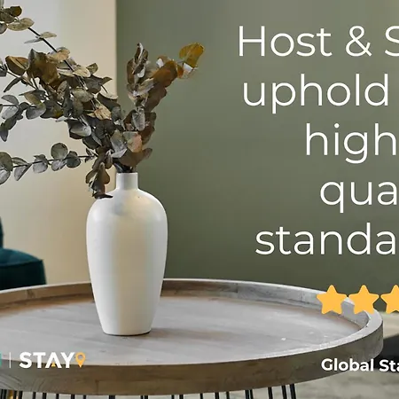 Host & - Henderson House * Γουίτμπι