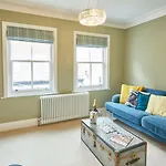 Host & - Henderson House