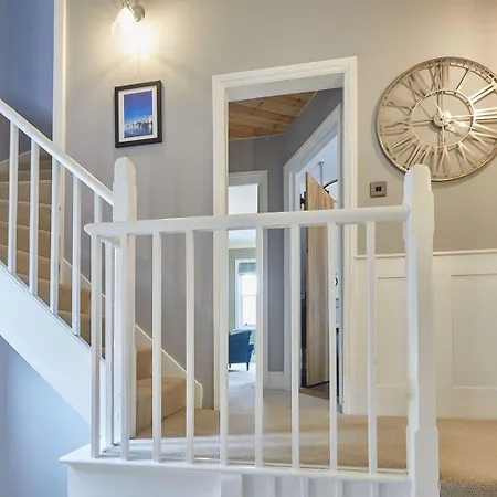 Appartamento Host & - Henderson House *