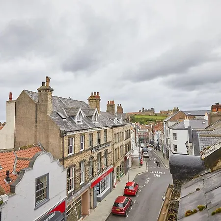 Host & - Henderson House * Γουίτμπι