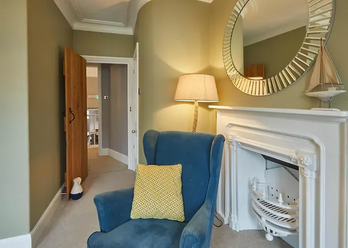 Host & - Henderson House * Γουίτμπι