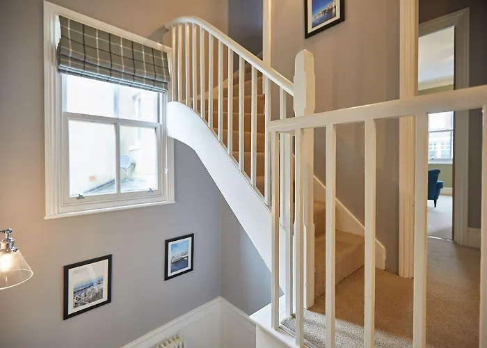 Διαμέρισμα Host & - Henderson House